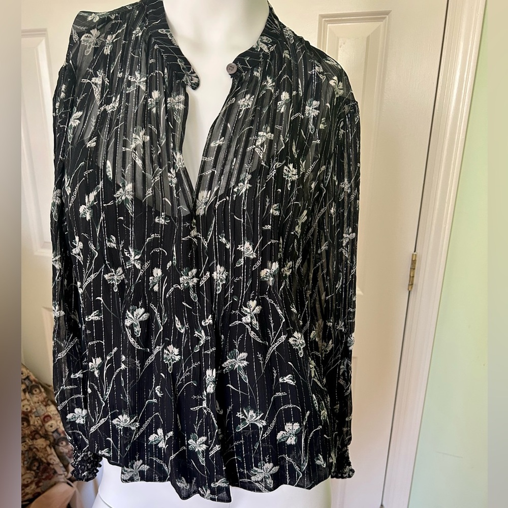NWOT Veronica Beard floral silk crepe sheer shimmery top size 4